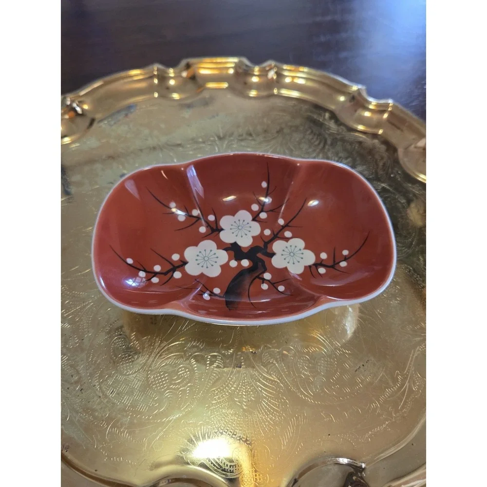 Hand Painted porcelain trinket or soap dish, Oriental, Floral